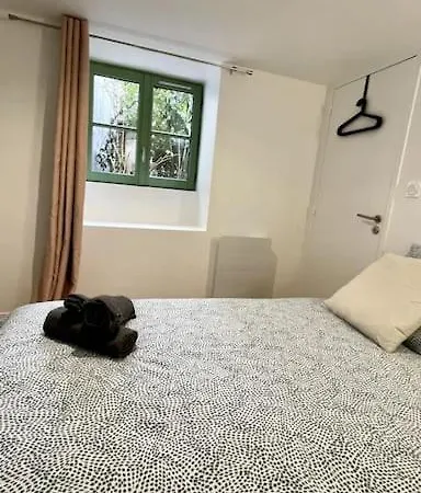 Villa Maison Et Attenant Pour 10 Personnes Avec Terrasse, Cour Et Parking *