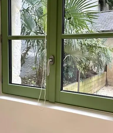 Maison Et Attenant Pour 10 Personnes Avec Terrasse, Cour Et Parking Villa *