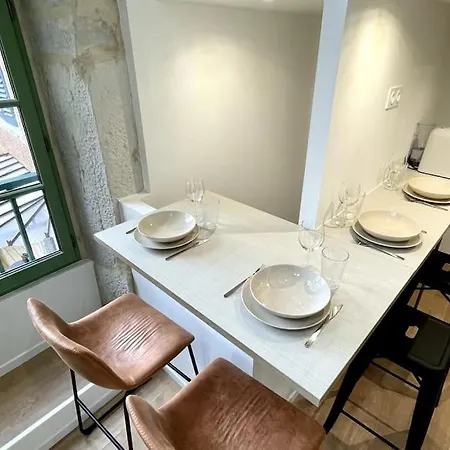 Maison Et Attenant Pour 10 Personnes Avec Terrasse, Cour Et Parking