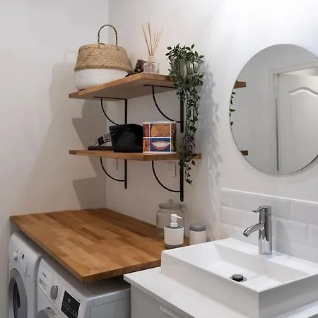 Villa Maison Et Attenant Pour 10 Personnes Avec Terrasse, Cour Et Parking Pau