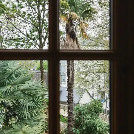 Maison Et Attenant Pour 10 Personnes Avec Terrasse, Cour Et Parking Villa