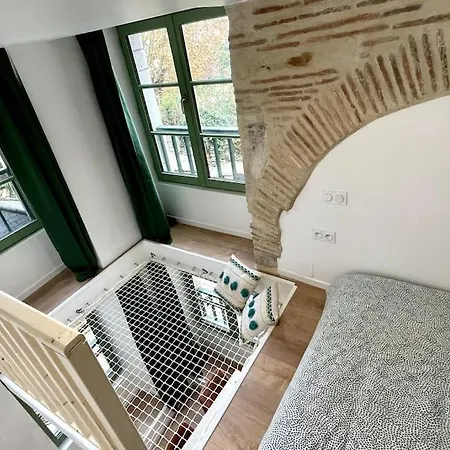 Maison Et Attenant Pour 10 Personnes Avec Terrasse, Cour Et Parking Pau