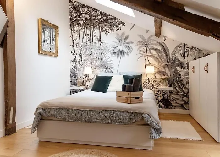 Maison Et Attenant Pour 10 Personnes Avec Terrasse, Cour Et Parking * Pau