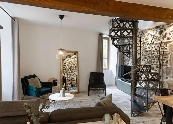 Villa Maison Et Attenant Pour 10 Personnes Avec Terrasse, Cour Et Parking Pau